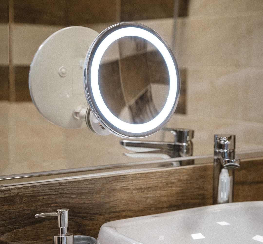 Espelho de casa de banho suspenso com iluminação LED, espelhos de toucador  redondos com luz, para barbear, guarda-roupa, salas de estar, decoração de